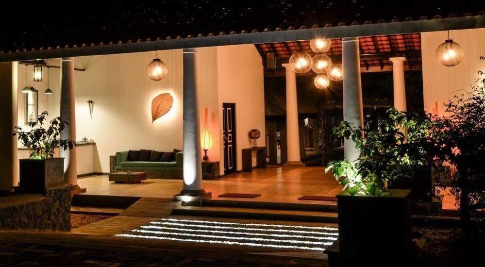 Rangiri Dambulla Resort Εξωτερικό φωτογραφία