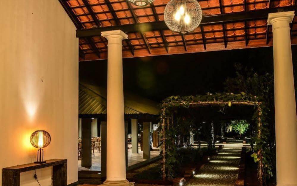 Rangiri Dambulla Resort Εξωτερικό φωτογραφία